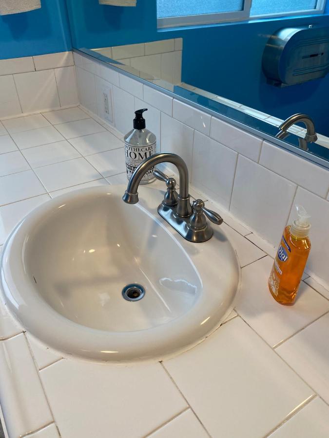 Private Los Angeles Room - Free Wifi, Ac, Tv, Private Fridge, Kitchen, Near Usc - Exposition Park - Usc Memorial Coliseum - Banc Of California Bmo Stadium - Downtown Los Angeles Dtla - University Of Southern California Usc!! 外观 照片