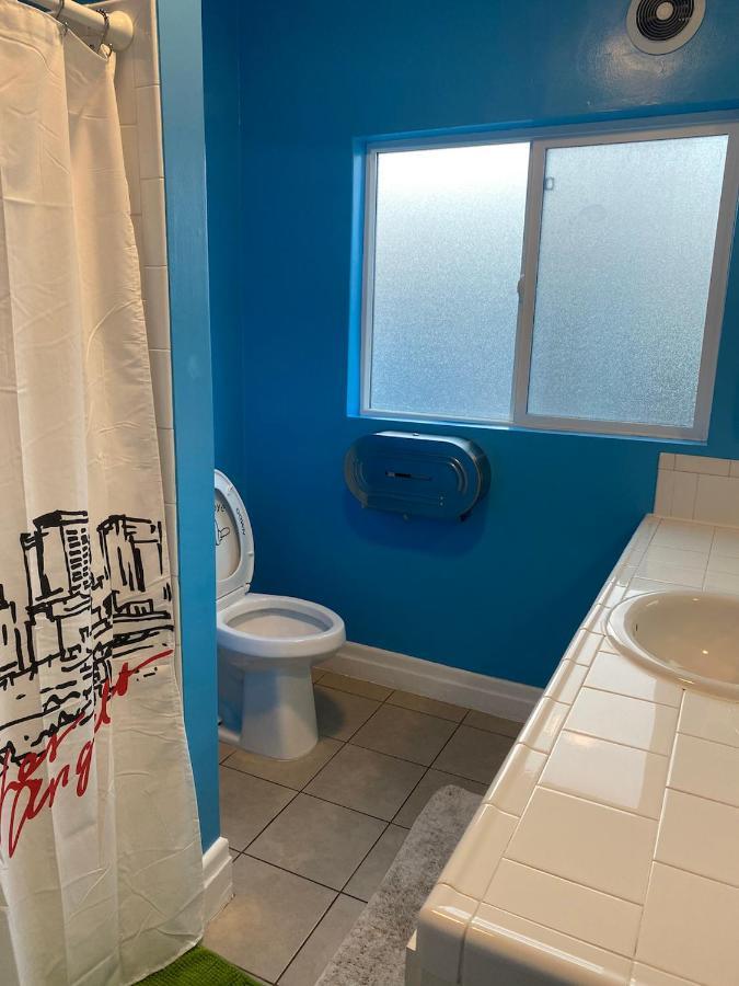Private Los Angeles Room - Free Wifi, Ac, Tv, Private Fridge, Kitchen, Near Usc - Exposition Park - Usc Memorial Coliseum - Banc Of California Bmo Stadium - Downtown Los Angeles Dtla - University Of Southern California Usc!! 外观 照片