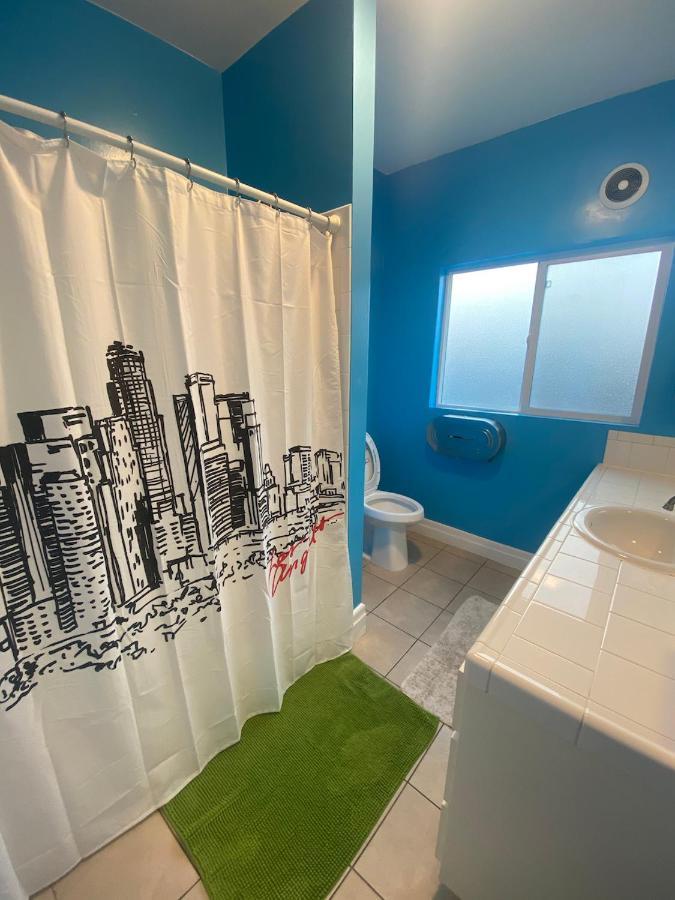 Private Los Angeles Room - Free Wifi, Ac, Tv, Private Fridge, Kitchen, Near Usc - Exposition Park - Usc Memorial Coliseum - Banc Of California Bmo Stadium - Downtown Los Angeles Dtla - University Of Southern California Usc!! 外观 照片
